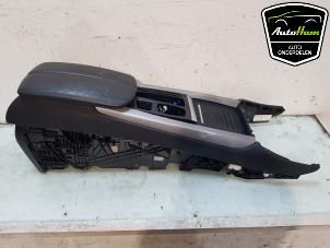 Gebruikte Armleuning BMW X5 (F15) xDrive 40e 2.0 Prijs € 175,00 Margeregeling aangeboden door AutoHam