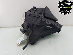 Gebruikte Luchtfilterhuis Audi Q5 (8RB) 2.0 TFSI 16V Quattro Prijs € 30,00 Margeregeling aangeboden door AutoHam