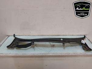 Gebruikte Paravan Tesla Model S 85 Prijs € 30,25 Inclusief btw aangeboden door AutoHam