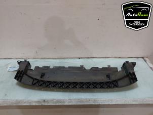 Gebruikte Bodem beschermplaat Citroen C3 Picasso (SH) 1.6 16V VTI 120 Prijs € 40,00 Margeregeling aangeboden door AutoHam