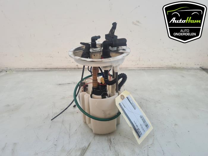 Gebruikte Tank element Pomp Volvo V60 I (FW/GW) 2.4 D6 20V Plug-in Hybrid AWD Prijs € 30,00 Margeregeling aangeboden door AutoHam
