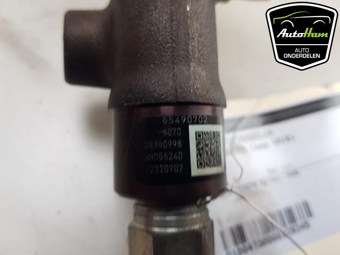 Gebruikte Brandstofverdeler Opel Astra K Sports Tourer 1.6 CDTI 136 16V Prijs € 40,00 Margeregeling aangeboden door AutoHam