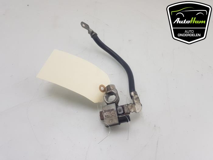 Accu sensor van een Ford Fiesta 6 (JA8) 1.0 EcoBoost 12V Sport 2015