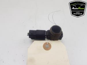 Gebruikte PDC Sensor Ford Fiesta 6 (JA8) 1.0 EcoBoost 12V Sport Prijs € 20,00 Margeregeling aangeboden door AutoHam