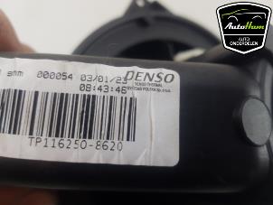 Gebruikte Kachel Ventilatiemotor Fiat 500 (312) 1.0 Hybrid Prijs € 25,00 Margeregeling aangeboden door AutoHam