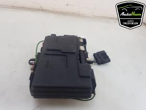 Gebruikte Zekeringkast Volvo V60 I (FW/GW) 2.4 D6 20V Plug-in Hybrid AWD Prijs € 35,00 Margeregeling aangeboden door AutoHam