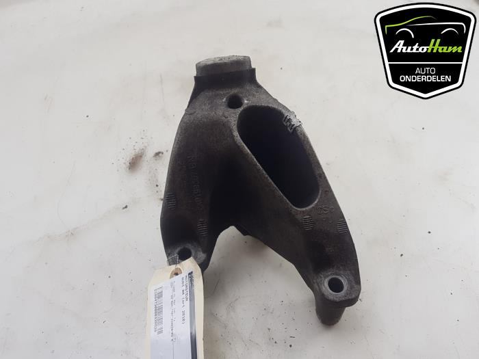 Gebruikte Motorrubber Audi A4 Avant (B8) 1.8 TFSI 16V Prijs € 20,00 Margeregeling aangeboden door AutoHam