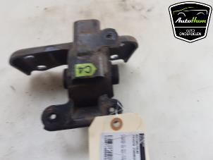 Gebruikte Motorsteun Toyota Avensis Wagon (T27) 1.8 16V VVT-i Prijs € 25,00 Margeregeling aangeboden door AutoHam