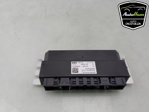 Gebruikte Luchtvering module BMW X5 (G05) xDrive50e 3.0 24V Prijs € 195,00 Margeregeling aangeboden door AutoHam