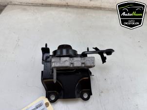 Gebruikte Motorrubber Toyota Yaris Cross (PB1/PJ1) 1.5 12V Hybrid 115 Prijs € 40,00 Margeregeling aangeboden door AutoHam