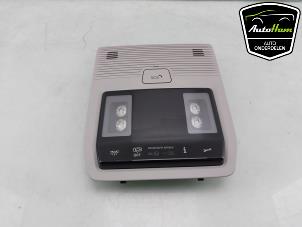 Gebruikte Binnenverlichting voor Volkswagen Golf VIII (CD1) 1.0 TSI 12V Prijs € 75,00 Margeregeling aangeboden door AutoHam