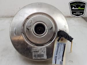 Gebruikte Rembol Peugeot 3008 II (M4/MC/MJ/MR) 1.2 12V e-THP PureTech 130 Prijs € 50,00 Margeregeling aangeboden door AutoHam