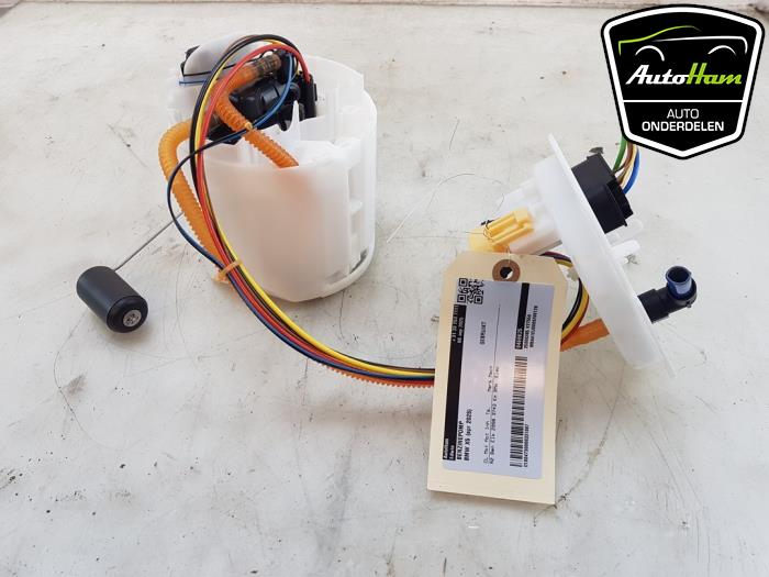 Brandstofpomp Elektrisch van een BMW X5 (G05) xDrive50e 3.0 24V 2025