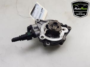 Gebruikte Vacuumpomp Rembekrachtiging Citroen C3 (SX/SW) 1.2 12V e-THP PureTech 110 Prijs € 50,00 Margeregeling aangeboden door AutoHam