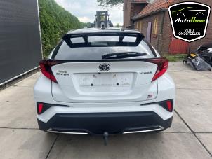 Gebruikte Achterbumper Toyota C-HR (X1,X5) 2.0 16V Hybrid Prijs € 595,00 Margeregeling aangeboden door AutoHam