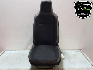 Gebruikte Voorstoel links Volkswagen Up! (121) 1.0 12V 75 Prijs € 150,00 Margeregeling aangeboden door AutoHam