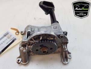 Gebruikte Oliepomp Skoda Karoq 1.0 TSI 12V Prijs € 95,00 Margeregeling aangeboden door AutoHam