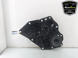 Gebruikte Raammechaniek 4Deurs links-achter Ford Puma 1.0 Ti-VCT EcoBoost Hybrid 12V Prijs € 40,00 Margeregeling aangeboden door AutoHam