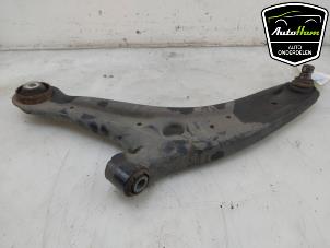 Gebruikte Draagarm links-voor Ford Puma 1.0 Ti-VCT EcoBoost Hybrid 12V Prijs € 75,00 Margeregeling aangeboden door AutoHam