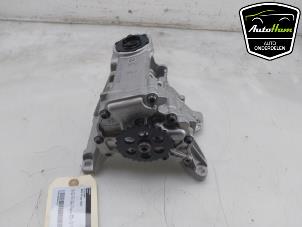 Gebruikte Oliepomp BMW X5 (G05) xDrive50e 3.0 24V Prijs € 125,00 Margeregeling aangeboden door AutoHam