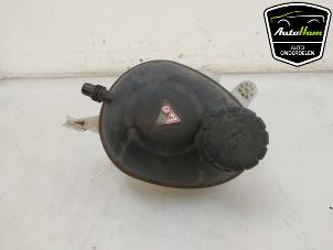 Gebruikte Expansievat Mercedes E (C238) E-220d 2.0 Turbo 16V Prijs € 20,00 Margeregeling aangeboden door AutoHam