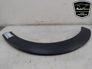 Gebruikte Wielrand achter Citroen C3 (SX/SW) 1.2 12V e-THP PureTech 110 Prijs € 25,00 Margeregeling aangeboden door AutoHam