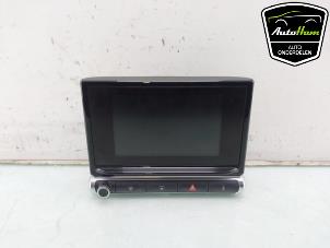 Gebruikte Display Multi Media regelunit Citroen C3 (SX/SW) 1.2 12V e-THP PureTech 110 Prijs € 295,00 Margeregeling aangeboden door AutoHam