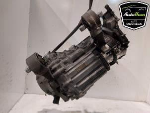 Gebruikte Elektromotor elektrische auto Porsche Taycan (Y1A) 4S Prijs op aanvraag aangeboden door AutoHam