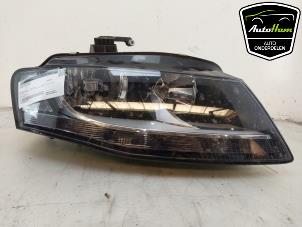 Gebruikte Koplamp rechts Audi A4 (B8) 1.8 TFSI 16V Prijs € 100,00 Margeregeling aangeboden door AutoHam