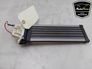 Gebruikte Kachel Verwarmingselement Toyota C-HR (X1,X5) 2.0 16V Hybrid Prijs € 40,00 Margeregeling aangeboden door AutoHam