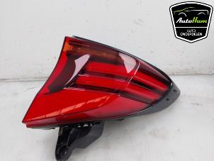 Gebruikte Achterlicht rechts Toyota C-HR (X1,X5) 2.0 16V Hybrid Prijs € 225,00 Margeregeling aangeboden door AutoHam