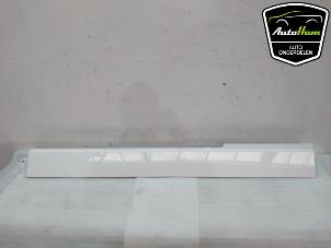 Gebruikte Sierlijst Volkswagen Transporter T6 2.0 TDI 150 Prijs € 114,95 Inclusief btw aangeboden door AutoHam