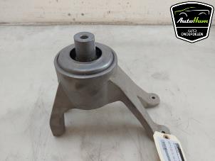 Gebruikte Motorrubber Volkswagen Transporter T6 2.0 TDI 150 Prijs € 30,25 Inclusief btw aangeboden door AutoHam