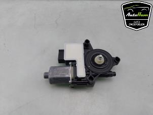 Gebruikte Motor electrisch raam Volkswagen Transporter T6 2.0 TDI 150 Prijs € 90,75 Inclusief btw aangeboden door AutoHam