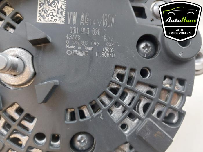 Dynamo van een Volkswagen Transporter T6 2.0 TDI 150 2024