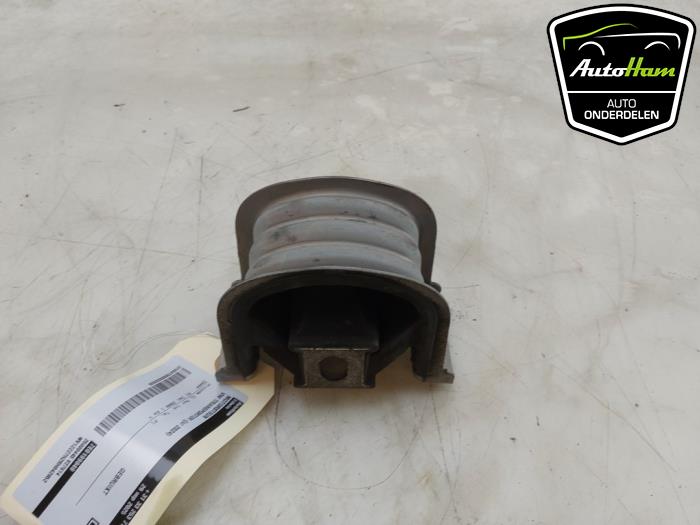 Gebruikte Motorrubber Volkswagen Transporter T6 2.0 TDI 150 Prijs € 60,50 Inclusief btw aangeboden door AutoHam