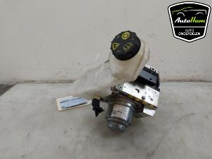 Gebruikte Rembooster Ford Kuga III (DFK) 2.5 PHEV 16V Prijs € 450,00 Margeregeling aangeboden door AutoHam