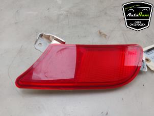 Gebruikte Bumper reflector rechts-achter Ford Kuga III (DFK) 2.5 PHEV 16V Prijs € 20,00 Margeregeling aangeboden door AutoHam