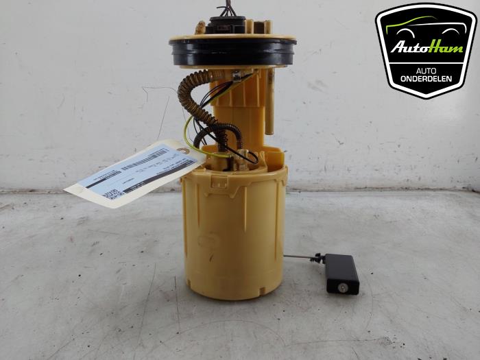 Gebruikte Tank element Pomp Volkswagen Caddy III (2KA,2KH,2CA,2CH) 1.6 TDI 16V Prijs € 30,00 Margeregeling aangeboden door AutoHam