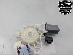 Gebruikte Motor electrisch raam Ford Focus 4 Wagon 1.0 Ti-VCT EcoBoost 12V 125 Prijs € 20,00 Margeregeling aangeboden door AutoHam