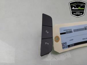 Gebruikte Schakelaar Ford Focus 4 Wagon 1.0 Ti-VCT EcoBoost 12V 125 Prijs € 20,00 Margeregeling aangeboden door AutoHam