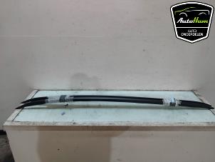 Gebruikte Roofrail set Ford Focus 4 Wagon 1.0 Ti-VCT EcoBoost 12V 125 Prijs € 75,00 Margeregeling aangeboden door AutoHam