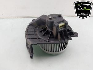 Gebruikte Kachel Ventilatiemotor Mercedes Citan (415.6) 1.5 108 CDI Euro 6 Prijs € 35,00 Margeregeling aangeboden door AutoHam