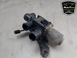 Gebruikte Extra waterpomp BMW X5 (F15) xDrive 35d 3.0 24V Prijs € 50,00 Margeregeling aangeboden door AutoHam