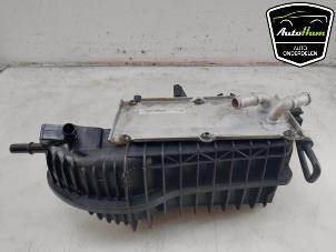 Gebruikte Inlaatspruitstuk Volkswagen Polo V (6R) 1.2 TSI Prijs € 45,00 Margeregeling aangeboden door AutoHam