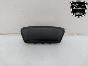 Gebruikte Display Multi Media regelunit BMW 3 serie (E93) 320i 16V Prijs € 150,00 Margeregeling aangeboden door AutoHam