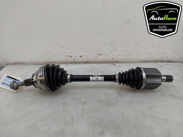 Gebruikte Aandrijfas links-voor Volkswagen Tiguan (CT1) 2.0 TDI Prijs € 302,50 Inclusief btw aangeboden door AutoHam