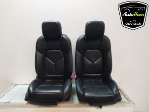 Gebruikte Bekleding Set (compleet) Porsche Macan (95B) 2.0 16V Turbo Prijs op aanvraag aangeboden door AutoHam