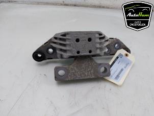 Gebruikte Motorsteun Opel Astra K Sports Tourer 1.0 Turbo 12V Prijs € 25,00 Margeregeling aangeboden door AutoHam