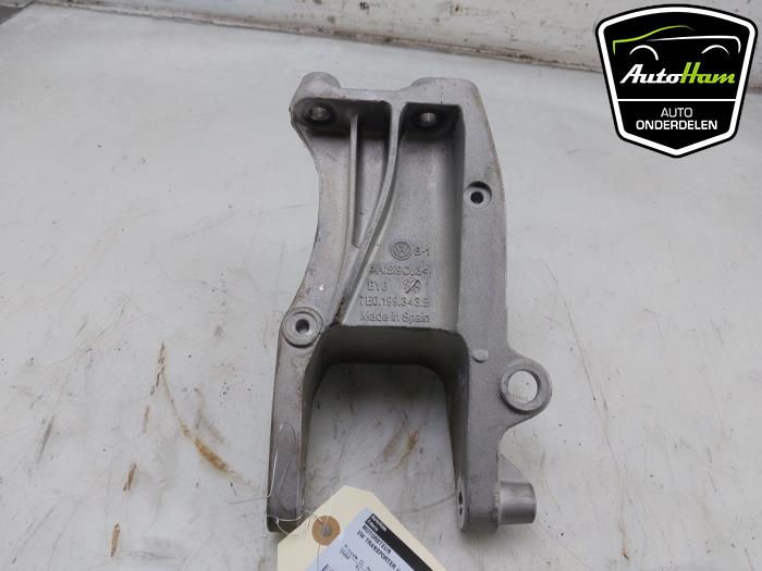 Gebruikte Motorrubber Volkswagen Transporter T6 2.0 TDI 150 Prijs € 30,25 Inclusief btw aangeboden door AutoHam